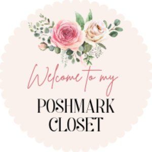 Meet your Posher, Kayla!